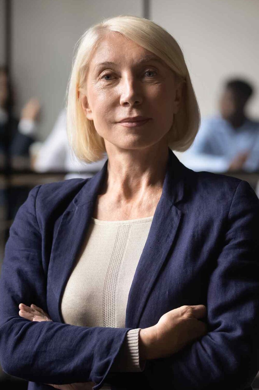 https://trial.tarlbox.com/wp-content/uploads/2019/02/team_04-850x1280.jpg